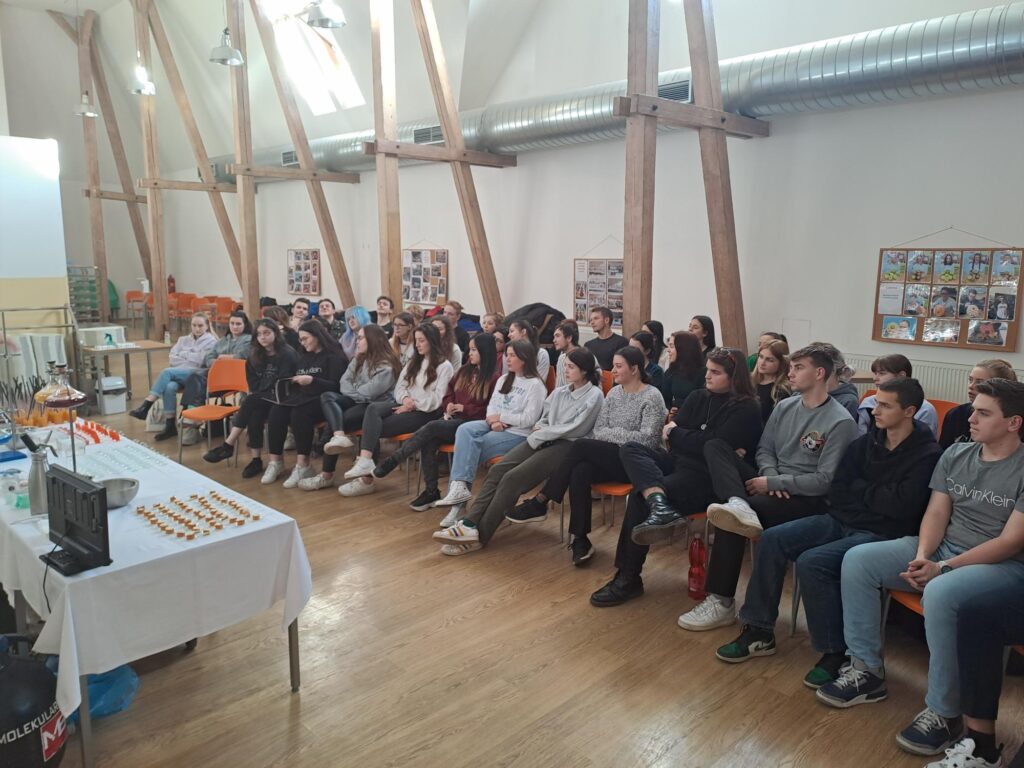 Molekulární gastronomie a progresivní mixologie